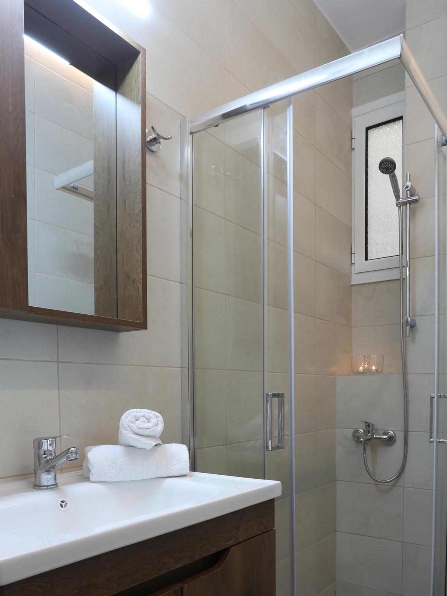Nostos Luxury Apartment-Perfect Hospitality Tesalonika Bagian luar foto
