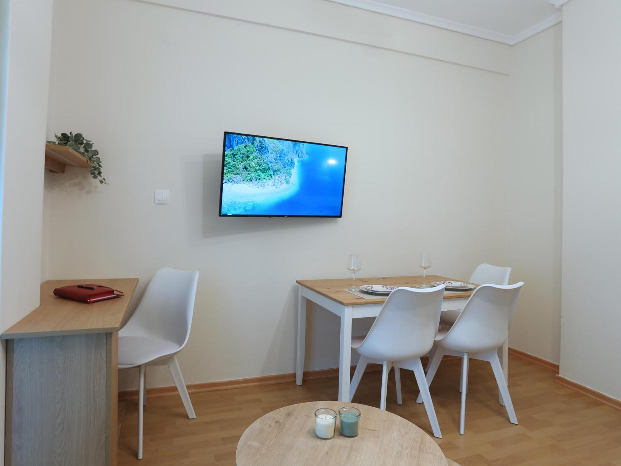 Nostos Luxury Apartment-Perfect Hospitality Tesalonika Bagian luar foto