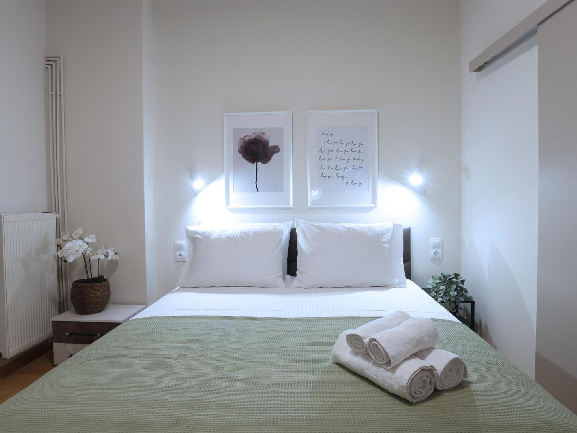 Nostos Luxury Apartment-Perfect Hospitality Tesalonika Bagian luar foto