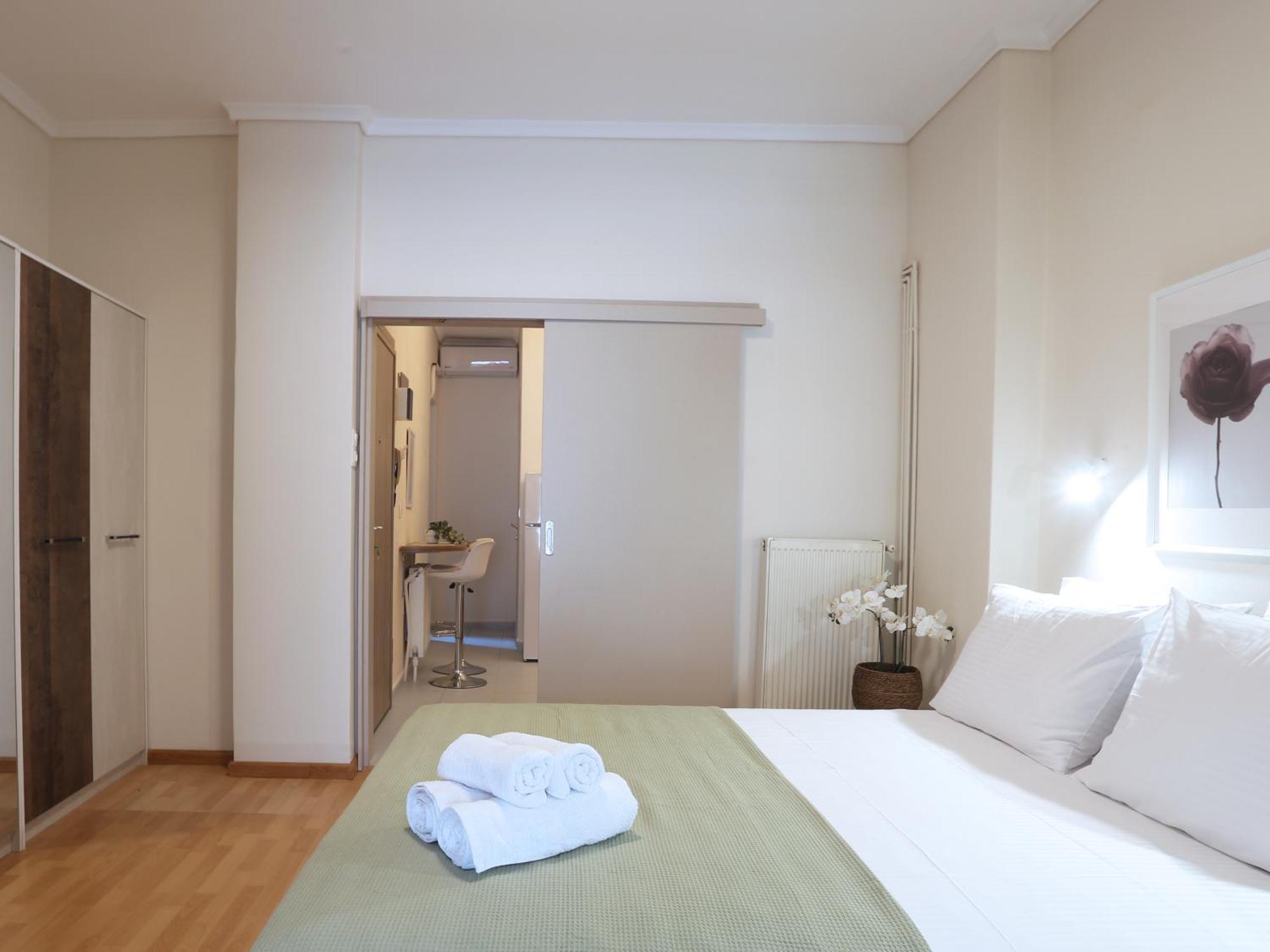 Nostos Luxury Apartment-Perfect Hospitality Tesalonika Bagian luar foto